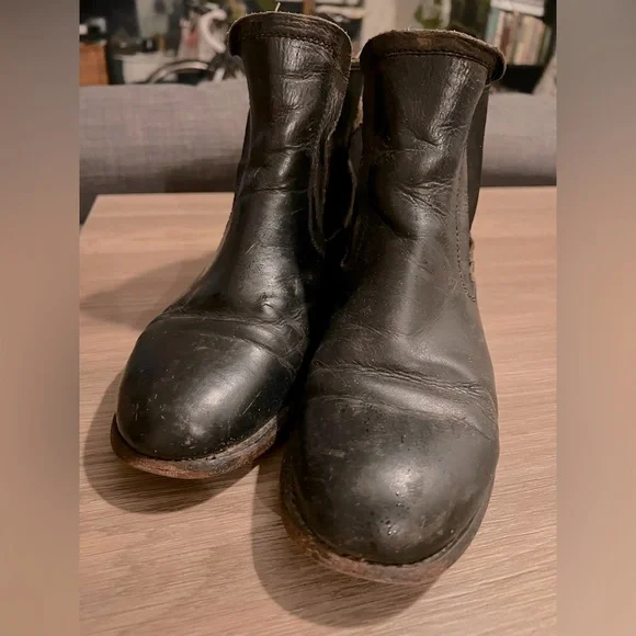 Black Fluevog Chelsea boots